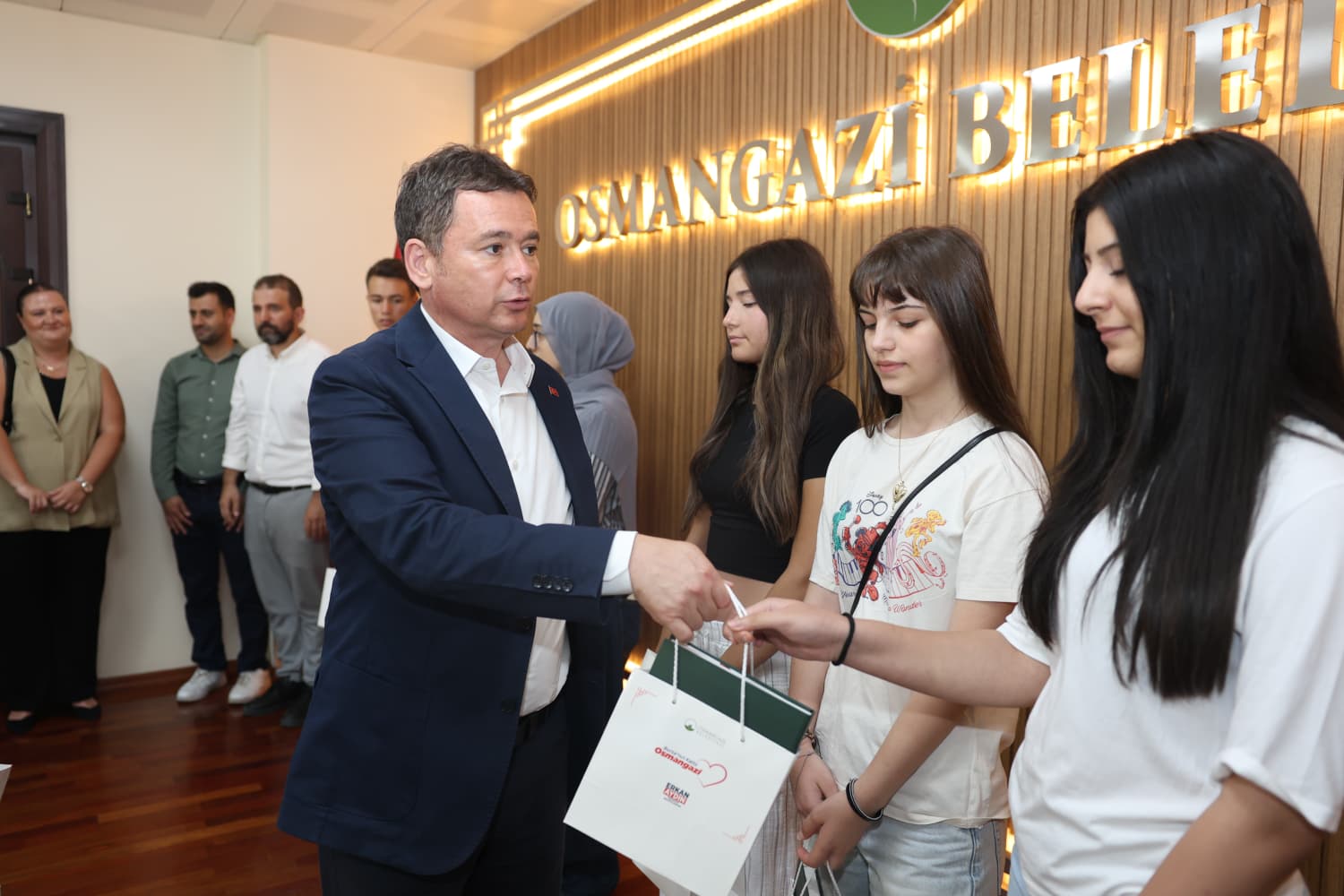 Başkan Aydın'dan LGS Jesti