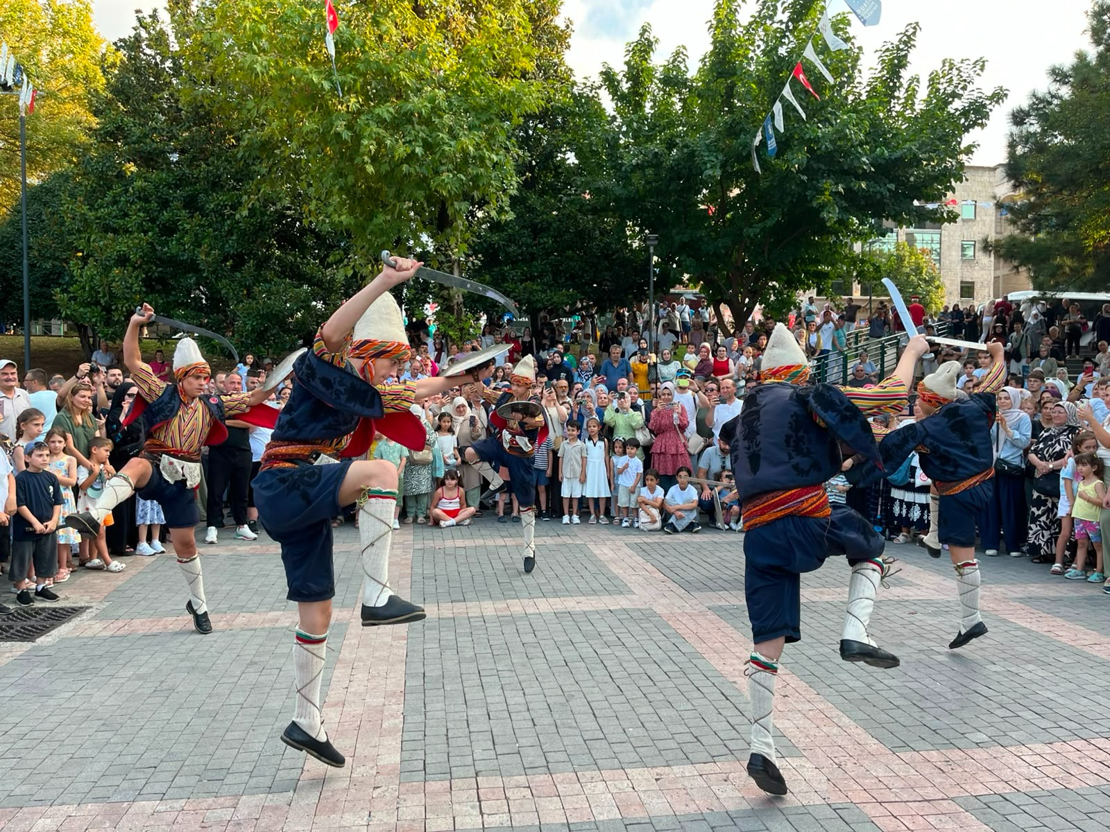 Bursa'da Tarihe Yolculuk Başladı